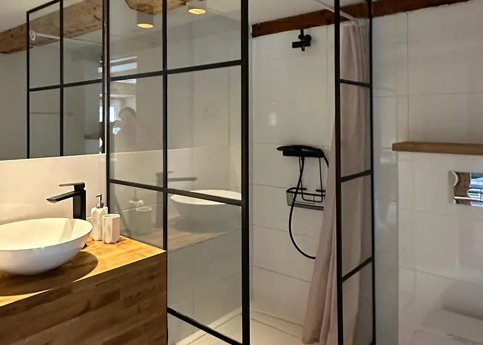 Dom Cukiernika * Mojesz Dolny